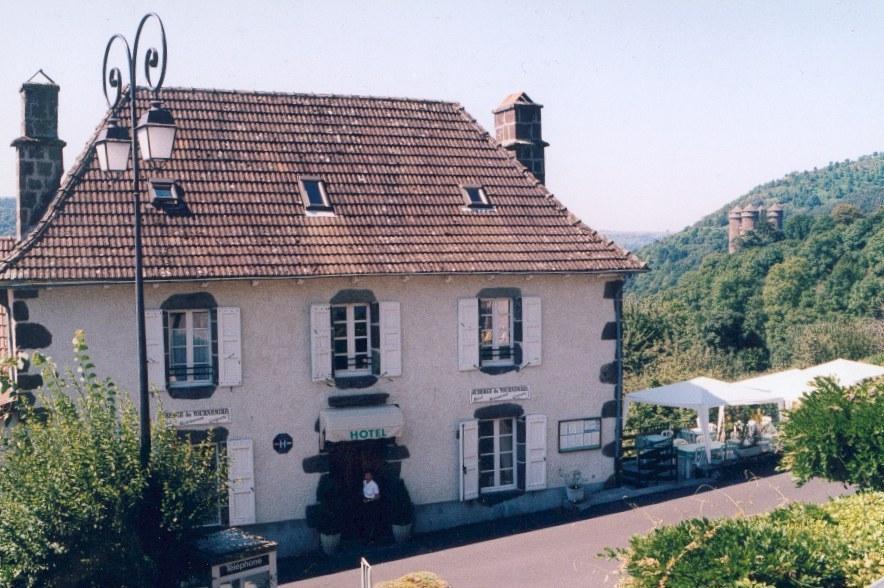 Auberge Hotel De Tournemire - Cantal Zewnętrze zdjęcie